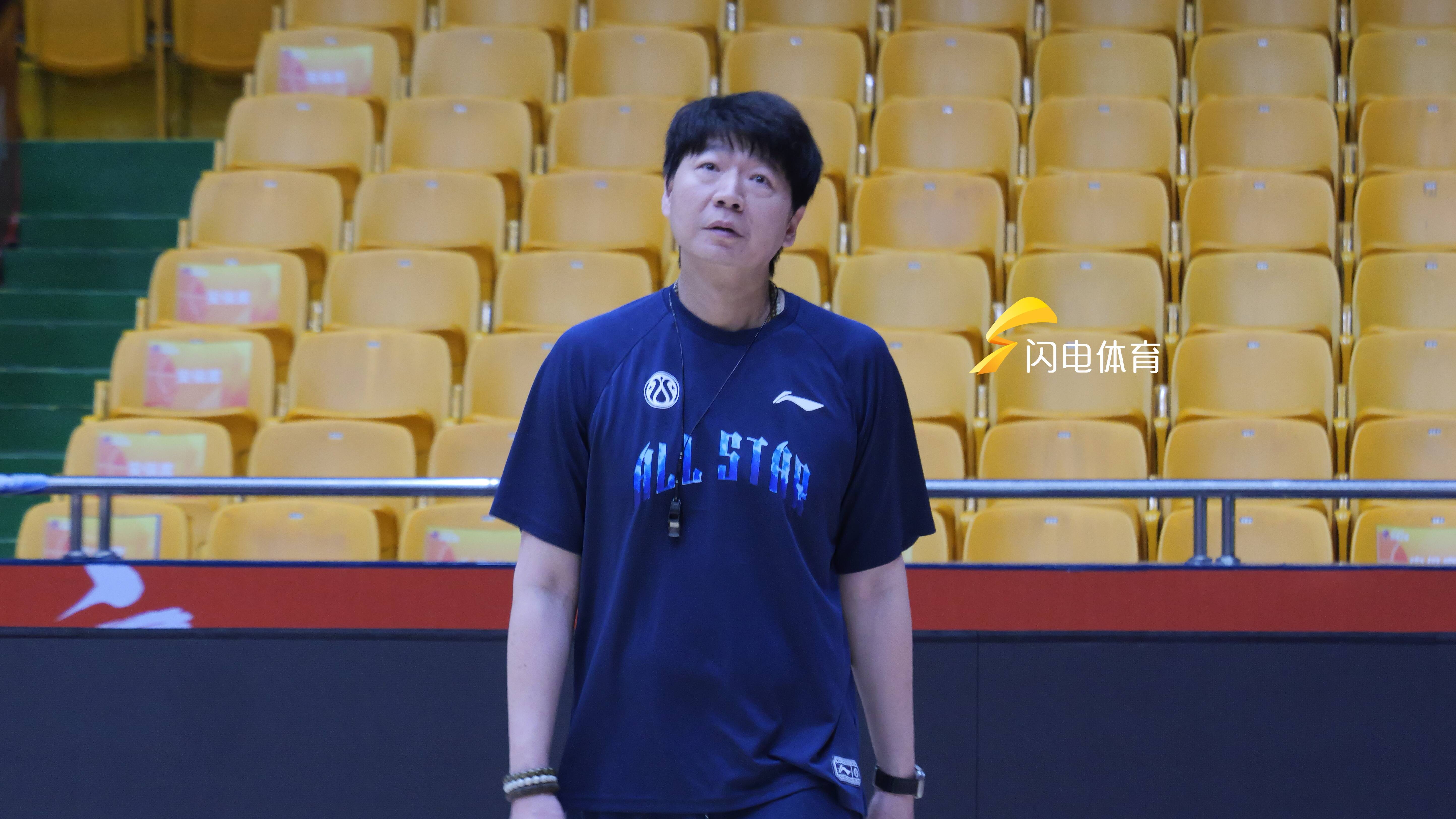 NBA新闻-山东高速男篮止步八强，邱彪赛后向球迷致歉